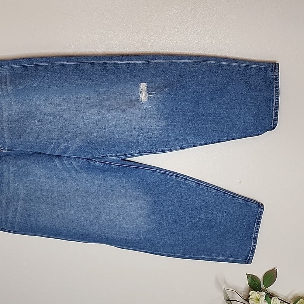 NEW LOFT Destructed Fresh Cut High Rise Barrel Jeans Med Blue Wash Women Spring - Picture 12 of 16